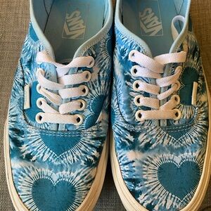 Vans Blue Tie-Dye Heart Pattern Sneakers Women’s Size 7.5